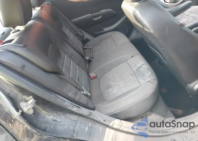 1G1JG5SB2F4147779: 41939235