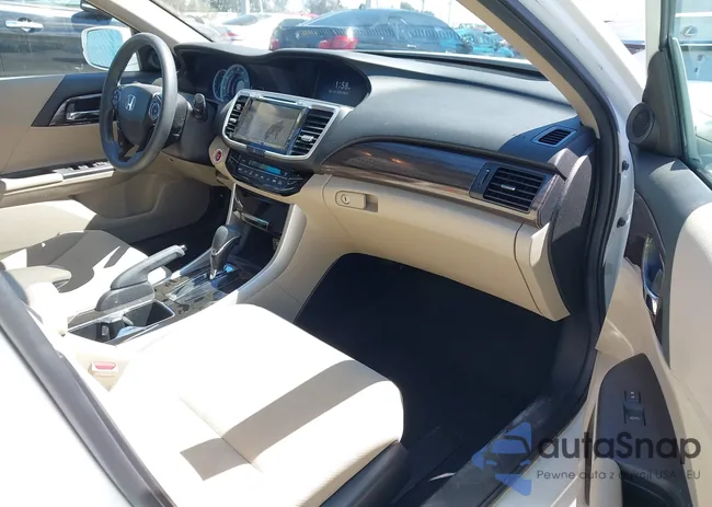 1HGCR2F75GA049848: 41939525