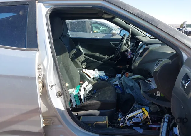 KMHTC6AD0HU317429: 41940363