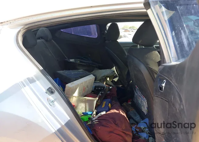 KMHTC6AD0HU317429: 41940363