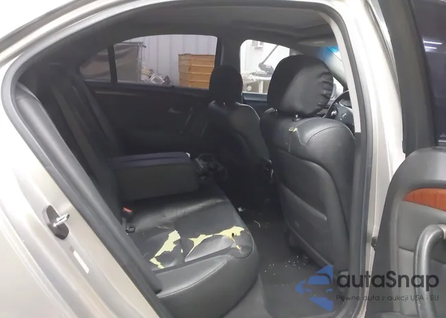 JH4KB16596C008101: 41939783