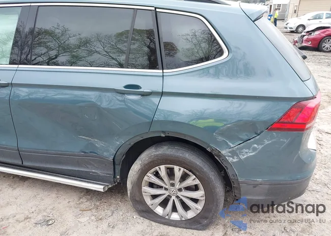 3VV3B7AX9KM094585: 41941077