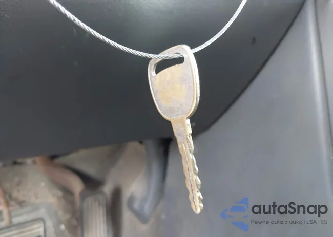 2GCEC13T651394768: 41941443