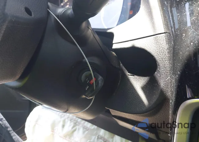 2T1BURHE6KC217899: 41940701