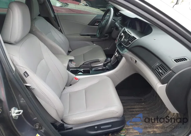 1HGCR2F87DA170417: 41940910