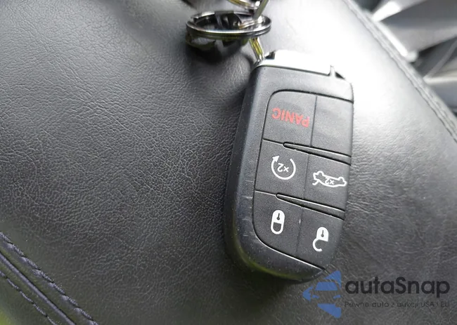 1C3CCCCG9FN686747: 41942296