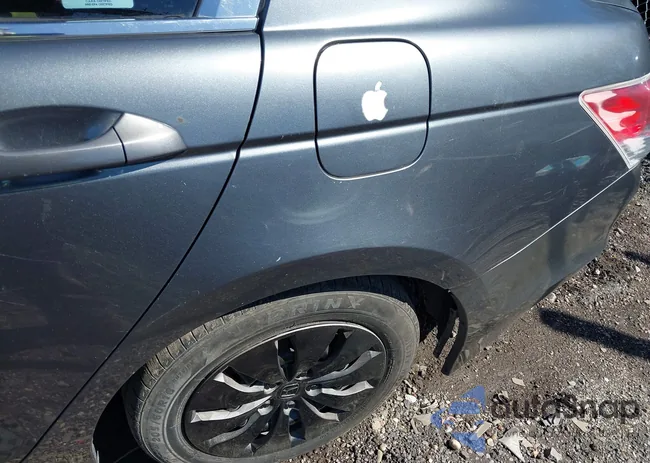 1HGCP2F35AA051304: 41942353