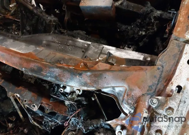 JF1GUABC4R8395496: 41941879