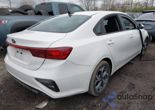 3KPF24AD9ME377761: 41943221