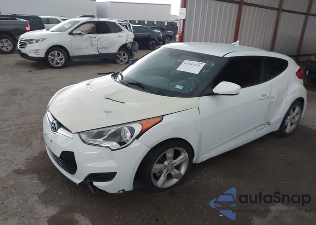 KMHTC6AD0EU194145: 41943225