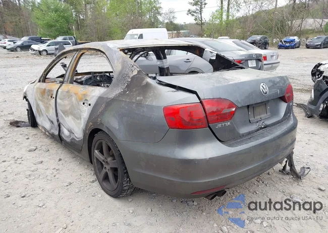 3VWLL7AJ6DM377002: 41943452