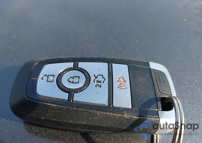 3FA6P0HD9KR215415: 41944221