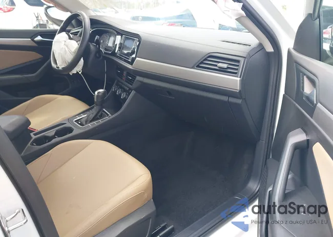 3VWC57BU8LM086342: 41944302