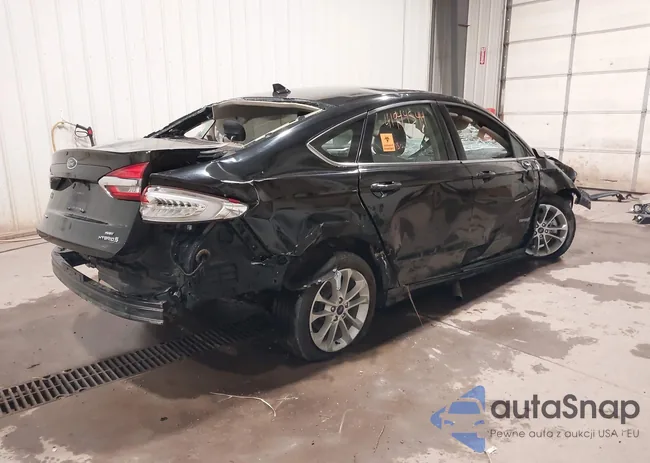 3FA6P0LU0KR254448: 41944544