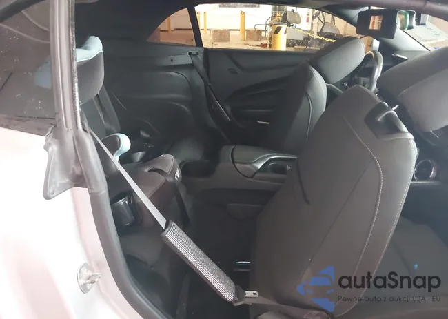 1G1FB3DX6J0155790: 41945165