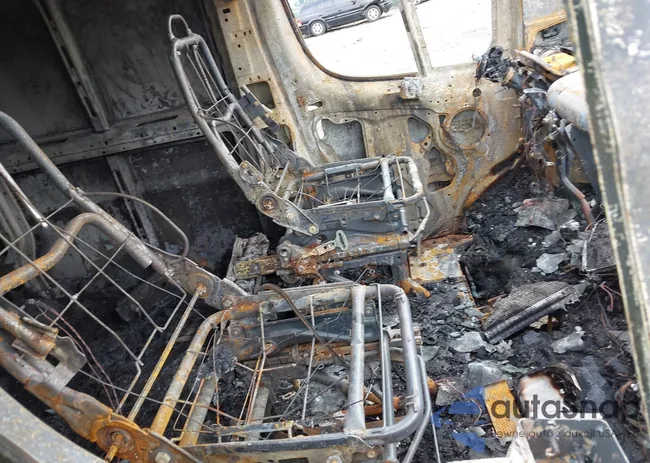 3C6URVJG8LE124939: 41945220