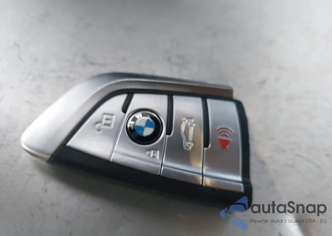 5UXKR0C50G0P26357: 41945355