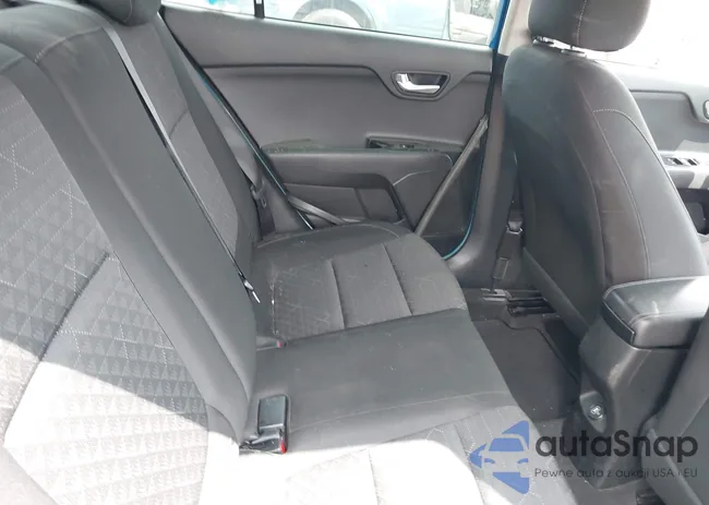 3KPA24AD4PE595346: 41946311