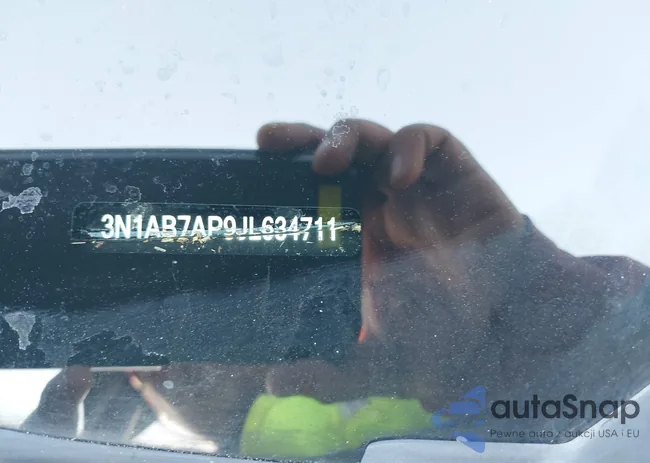 3N1AB7AP9JL634711: 41948259