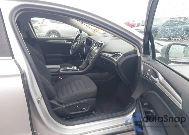 3FA6P0LU4HR217864: 41947999