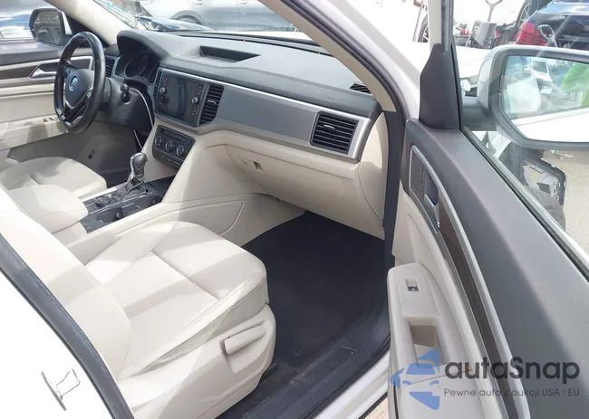 1V2KR2CA3JC521663: 41949334