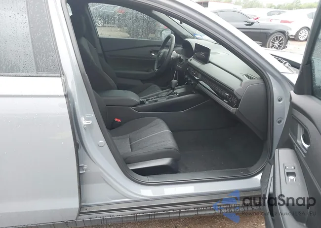 1HGCY2F50RA081501: 41948612