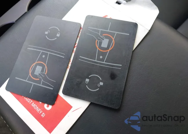 5YJYGDEE7MF303536: 41948725