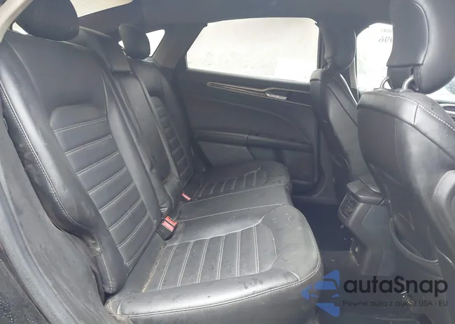 3FA6P0HR5DR201235: 41948996