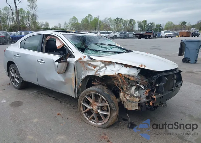 1N4AA5AP6BC852368: 41951152