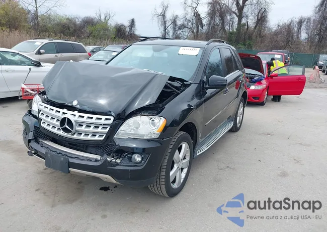 4JGBB8GB1BA723079: 41951237