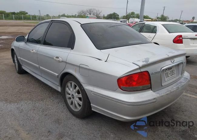 KMHWF35H84A087988: 41950915