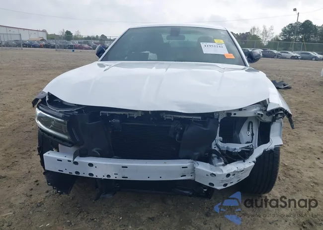 2C3CDXBG8PH672144: 41952242