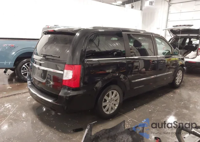 2C4RC1BG5GR113120: 41951779