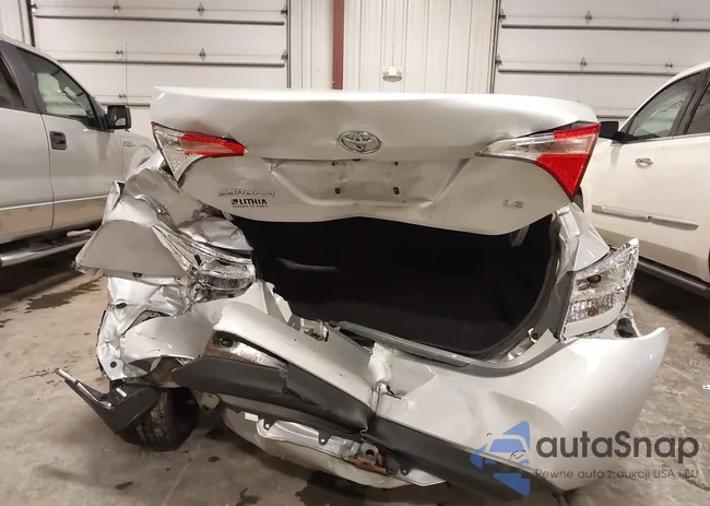 2T1BURHE1HC812619: 41951783