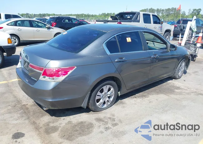 1HGCP2F63CA241373: 41954444