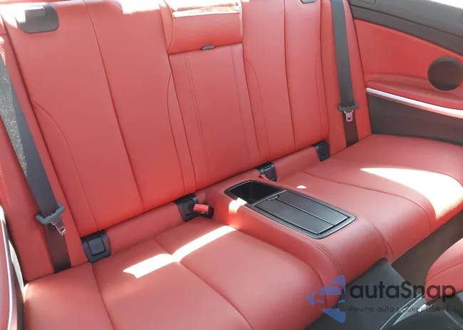 WBA3V7C52FP771779: 41953647