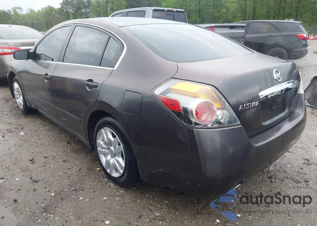 1N4AL2AP2BC152713: 41953882