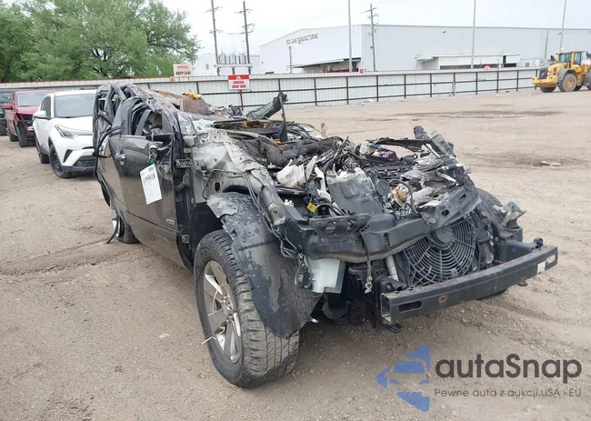 KNDJH742695036809: 41955018