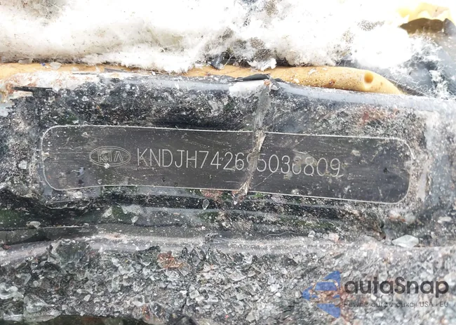 KNDJH742695036809: 41955018