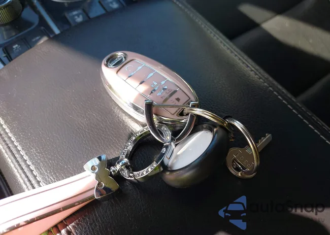 1N4AA6CV3LC374574: 41954908