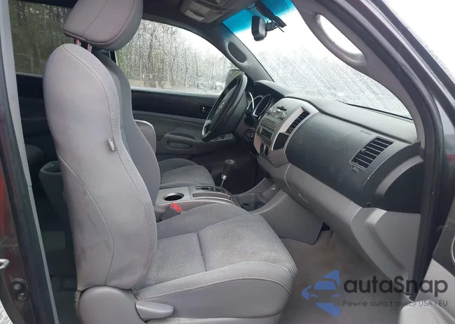 5TEMU4FN0AZ712915: 41956306