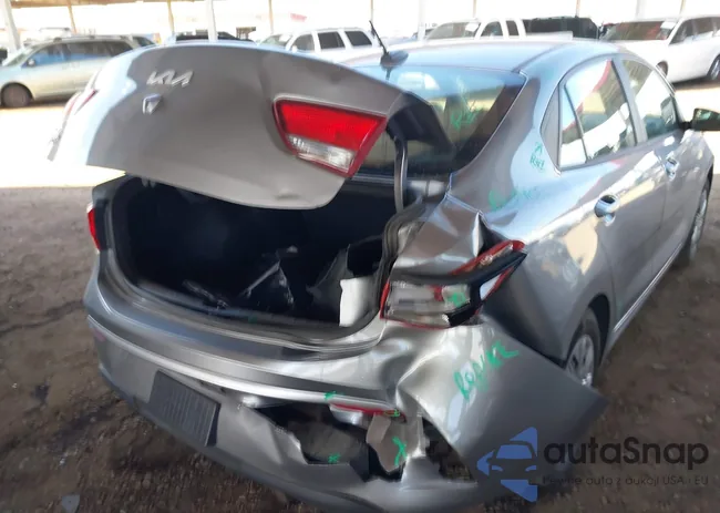 3KPA24AD0PE513600: 41956490