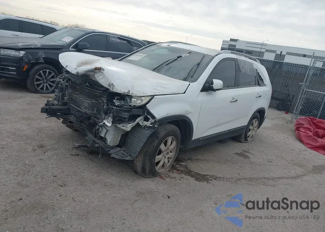 5XYKT3A1XBG157797: 41955598