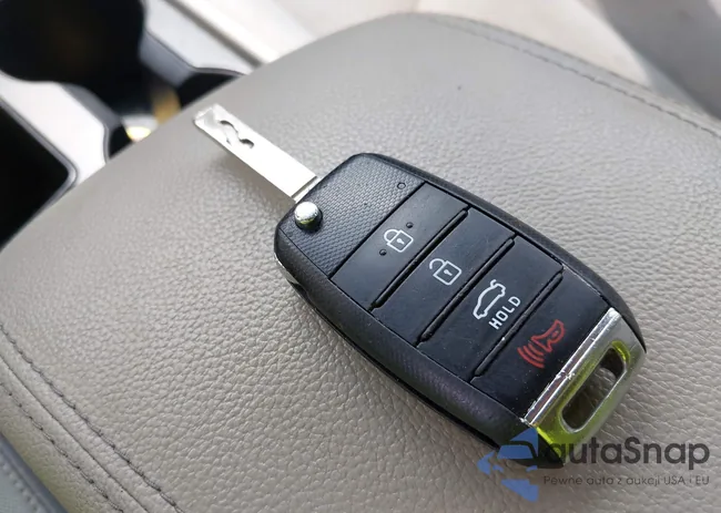 KNAGT4L37G5118740: 41957234