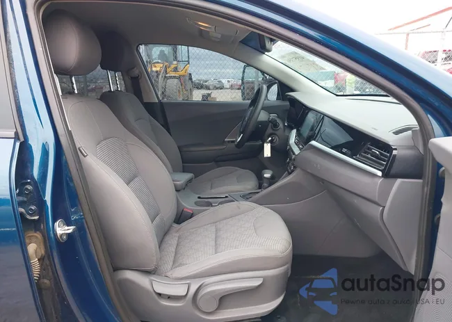 KNDCB3LC1M5488575: 41957356