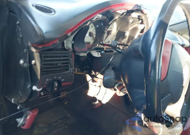 WDBKK47F8WF008582: 41958516