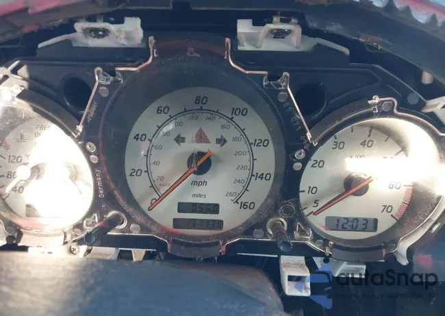 WDBKK47F8WF008582: 41958516