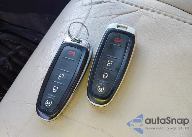 1FM5K7F86FGC26173: 41957818