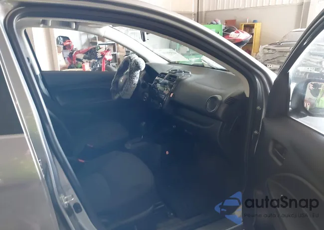 ML32A3HJ4FH040289: 41959096