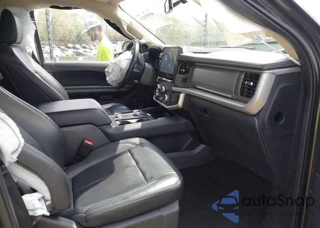 1FMJK1J81PEA51363: 41959229